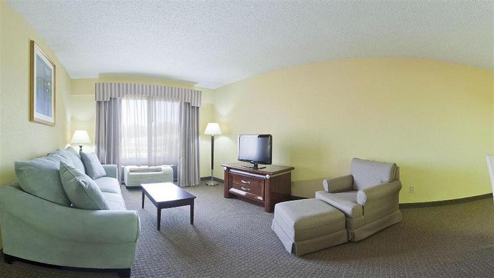 Holiday Inn Express & Suites Sebring By Ihg Экстерьер фото
